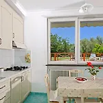 Parco Vittoria Holidays House Pensionat 4*
